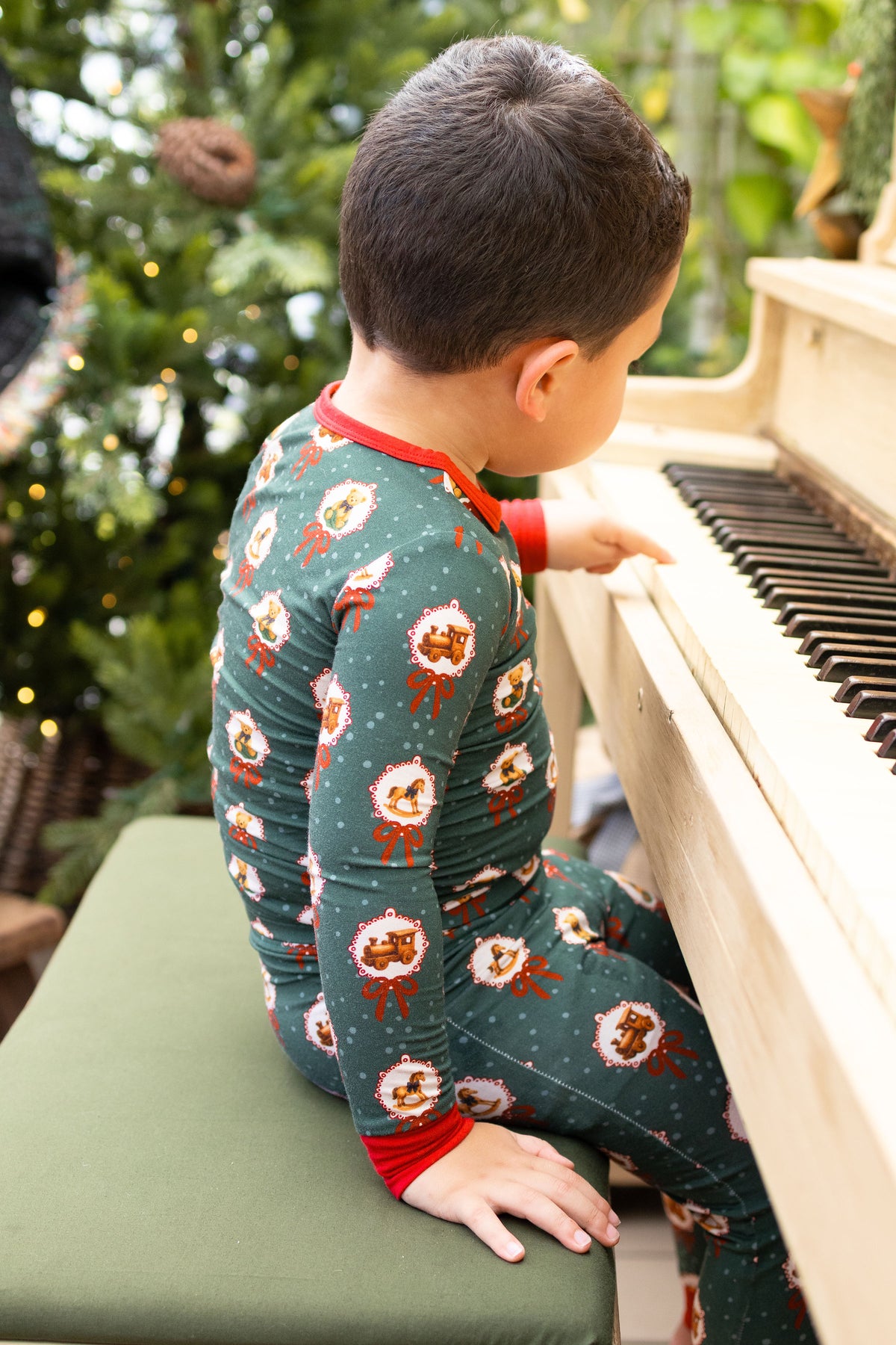 Santa’s Toy Chest Two Piece Set